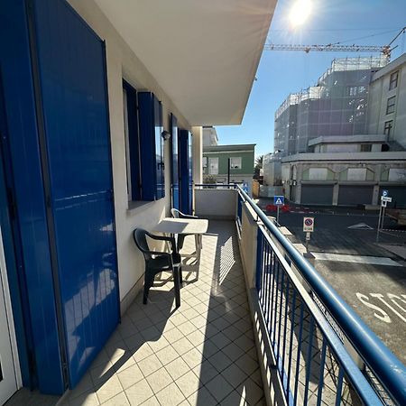 Residence Stefania - Agenzia Cocal Каорле Екстер'єр фото