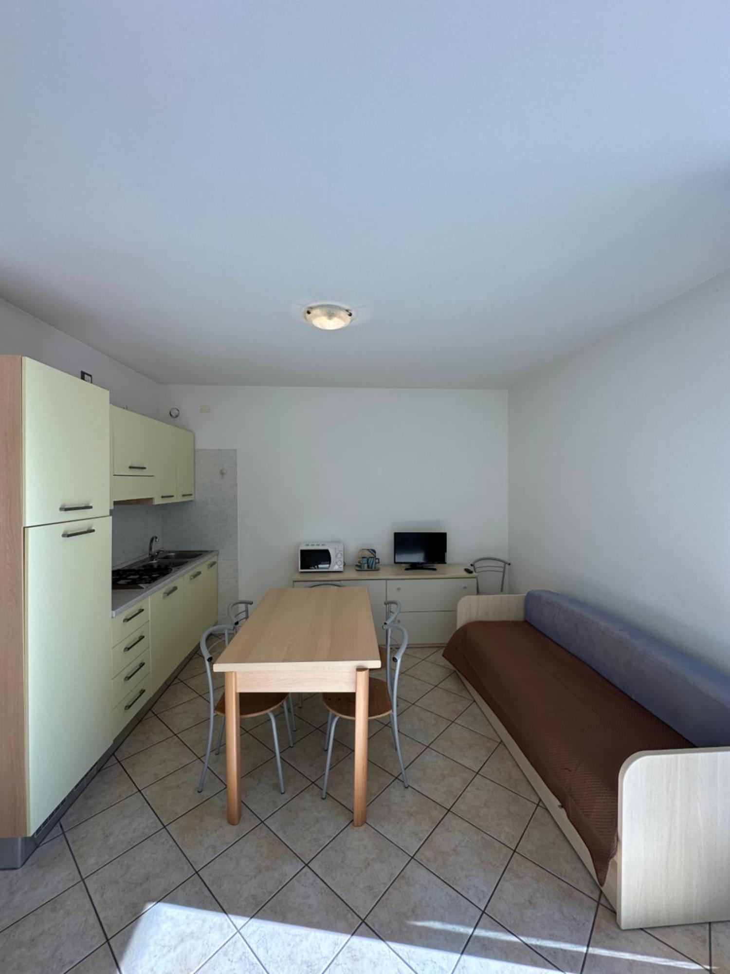 Residence Stefania - Agenzia Cocal Каорле Екстер'єр фото