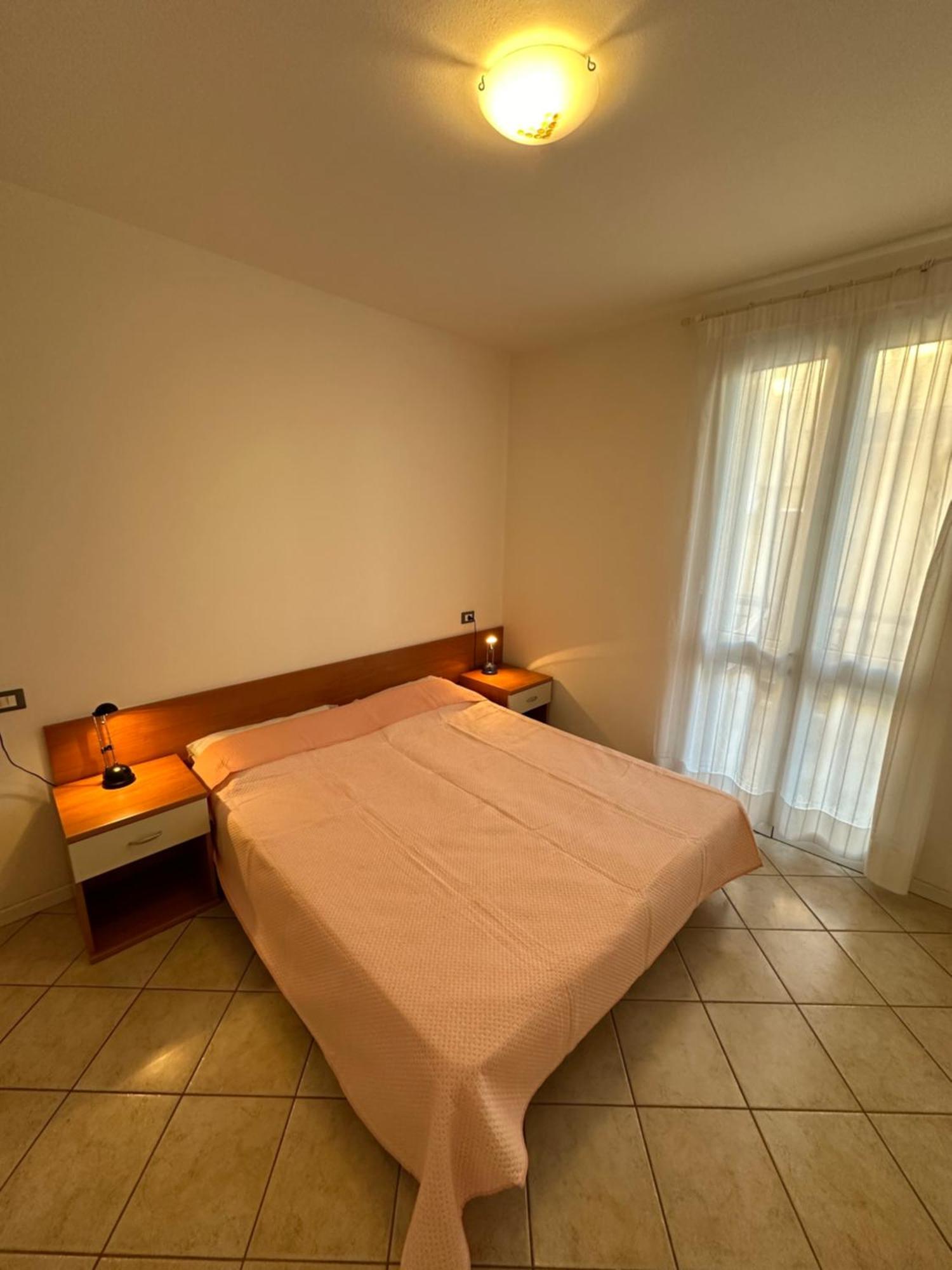 Residence Stefania - Agenzia Cocal Каорле Екстер'єр фото